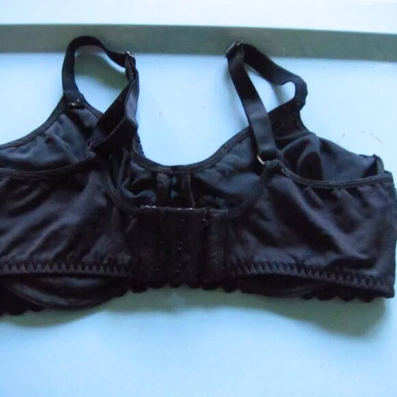 Vintage VON RAALTE Black Unlined Sheer Lace Underwire Bra size 38D - Picture 2 of 4